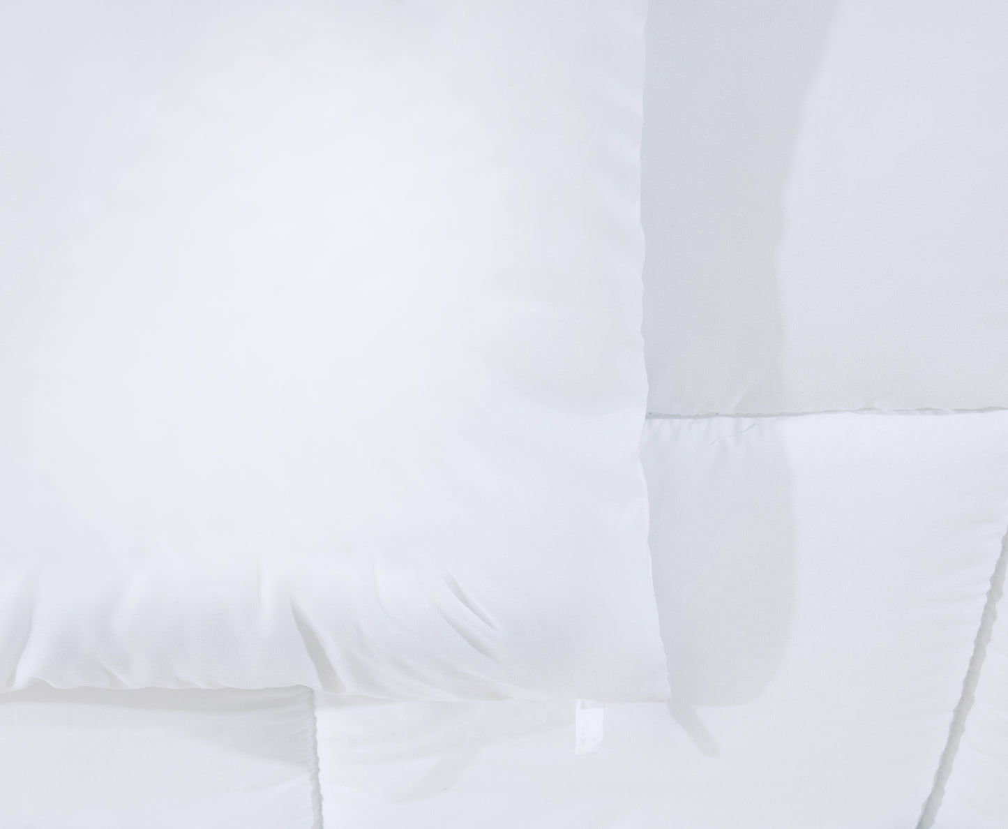 Fluffy Soft Goose Down Alternative Comforter Quilted All Season White Duvet Insert with Corner Tabs