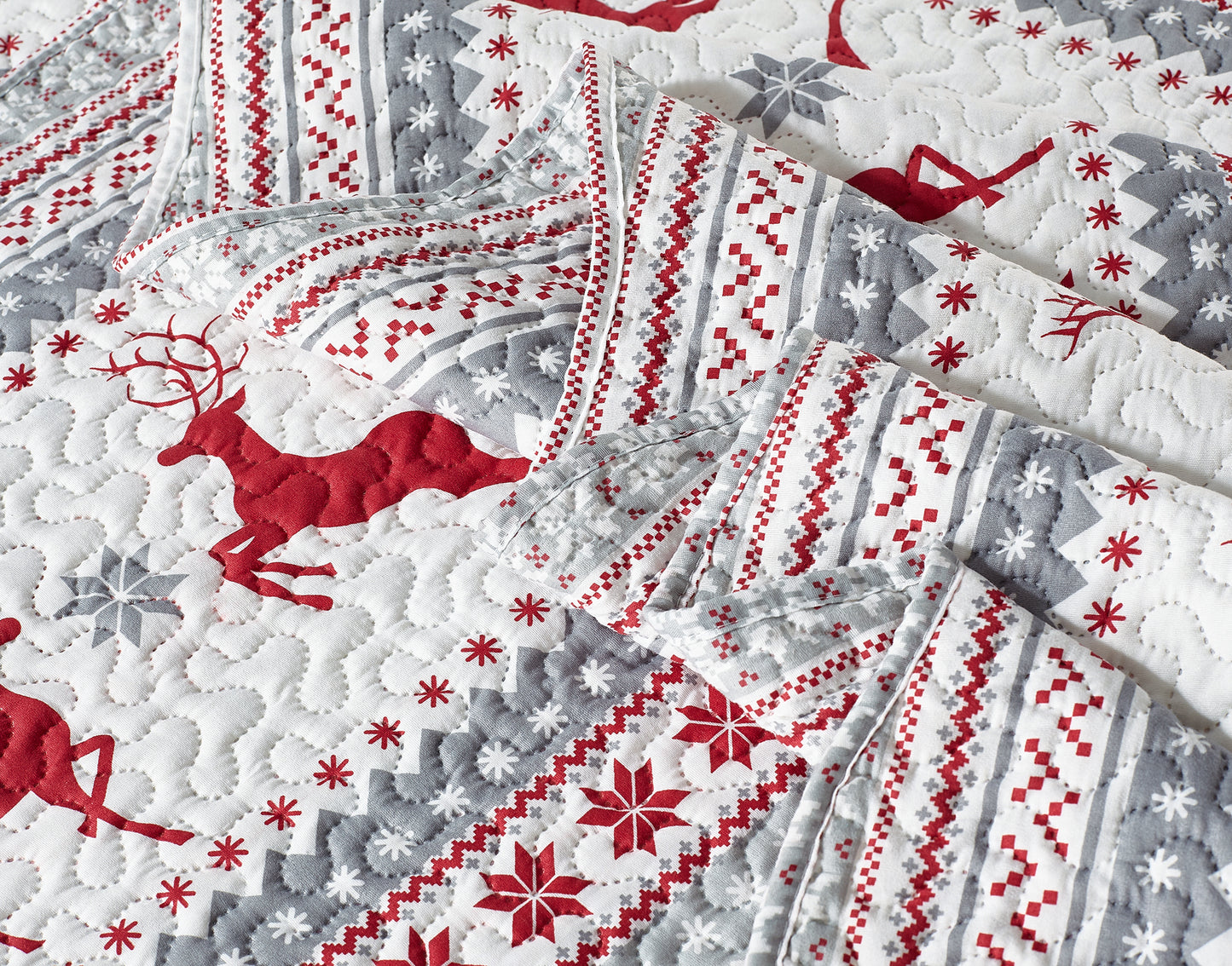 Printed Embossed Pinsonic Soft Bedding Summer Christmas Quilt Set, Xmas Deer