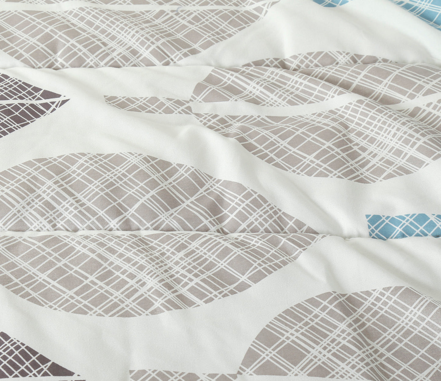 Printed Bed in a Bag Soft Luxury Fluffy Goose Down Alternative Comforter and Sheet Set, Modern Colorful Leaves Pattern