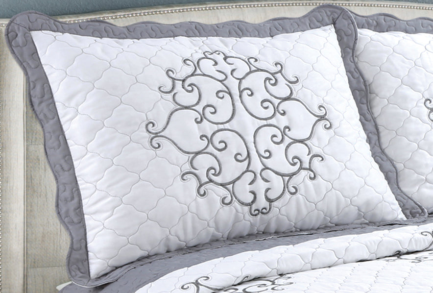 Embroidered Stitching Soft Bedding Solid Summer Quilt Set