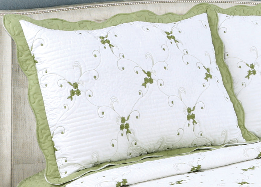 Embroidered Stitching Soft Bedding Solid Summer Quilt Set, Floral Pattern