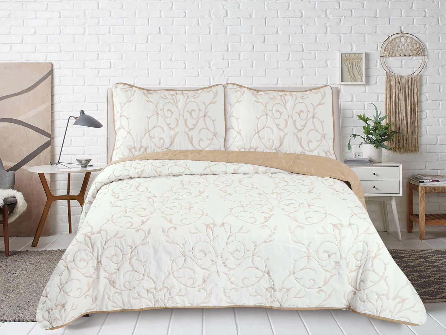 Embroidered Stitching Soft Bedding Solid Summer Quilt Set, Branch Pattern