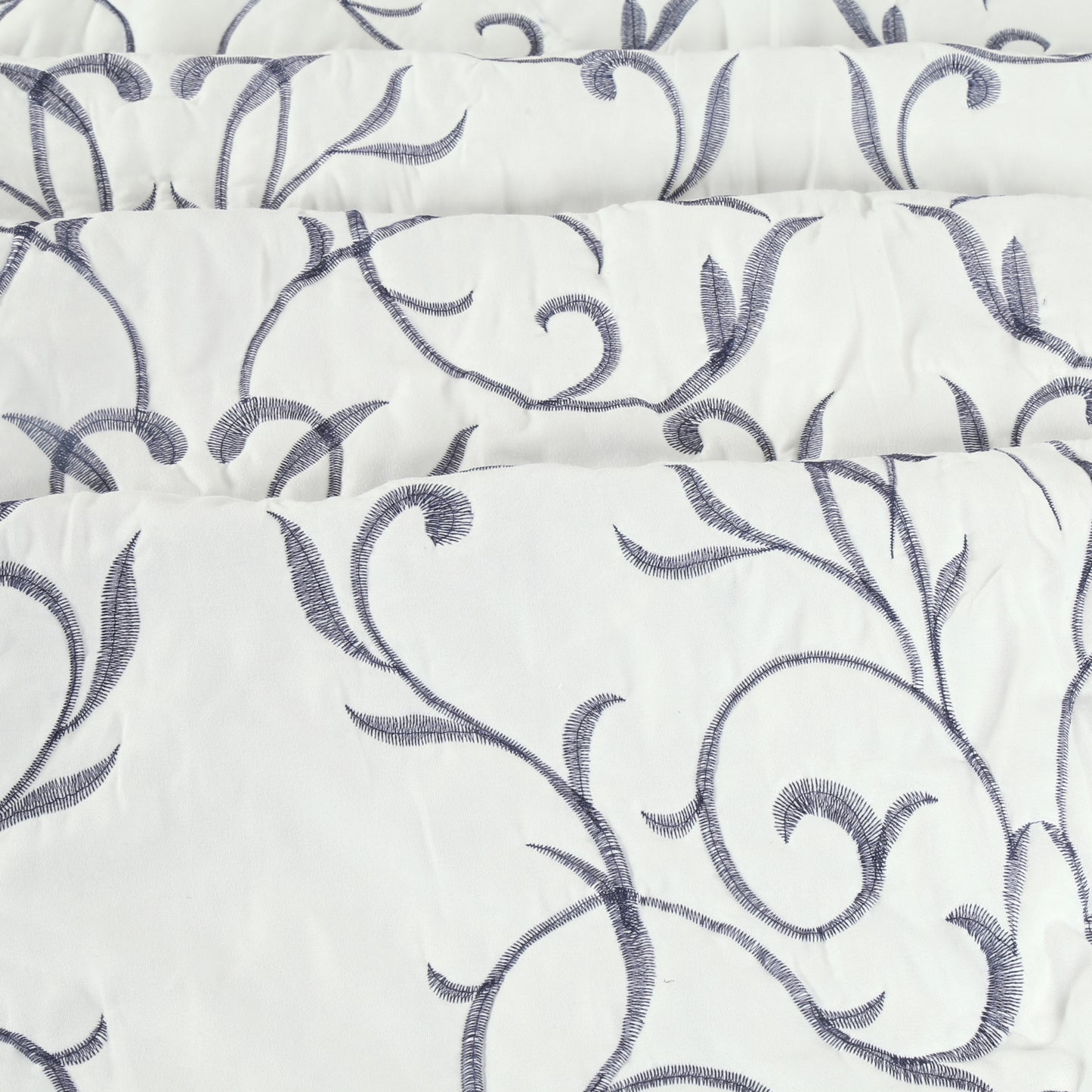 Embroidered Stitching Soft Bedding Solid Summer Quilt Set, Branch Pattern