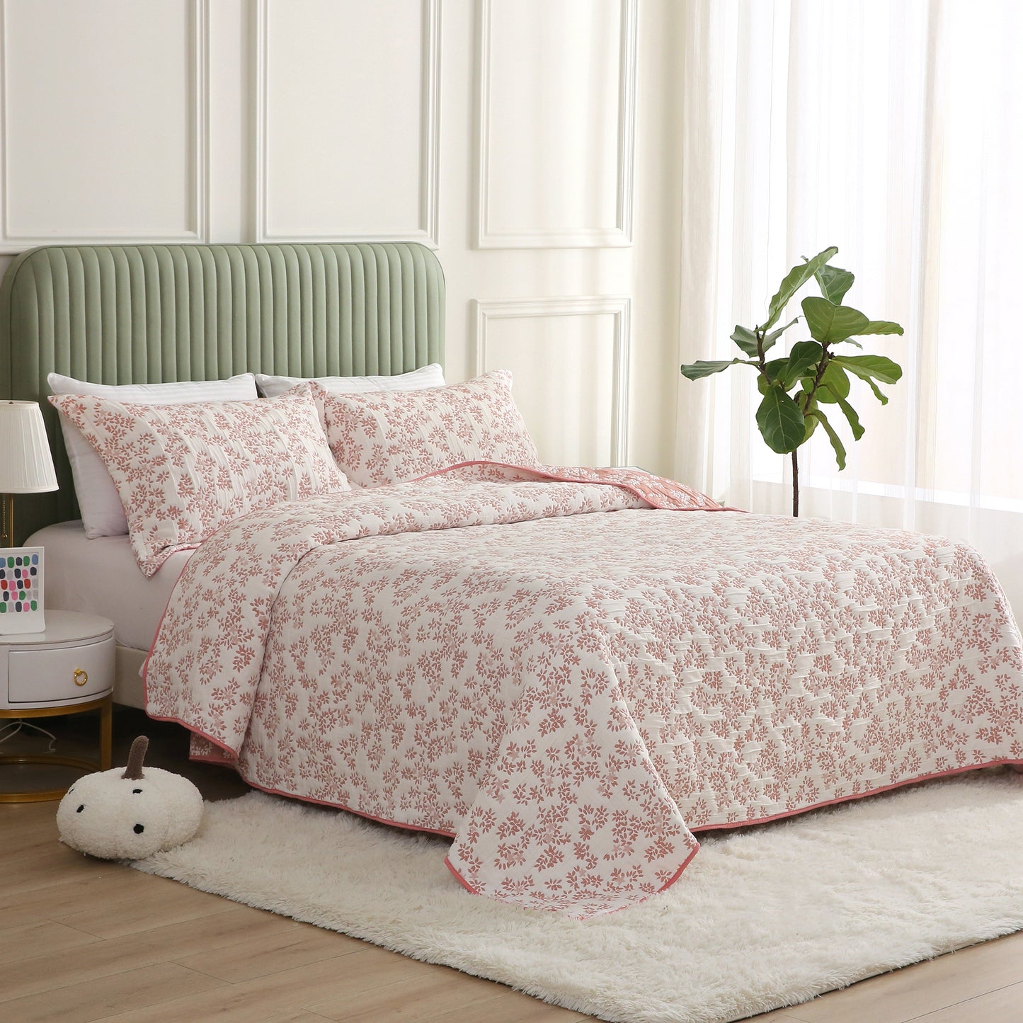 Jacquard Embroidered Stitching Soft Bedding Solid Summer Quilt Set, Pink Floral
