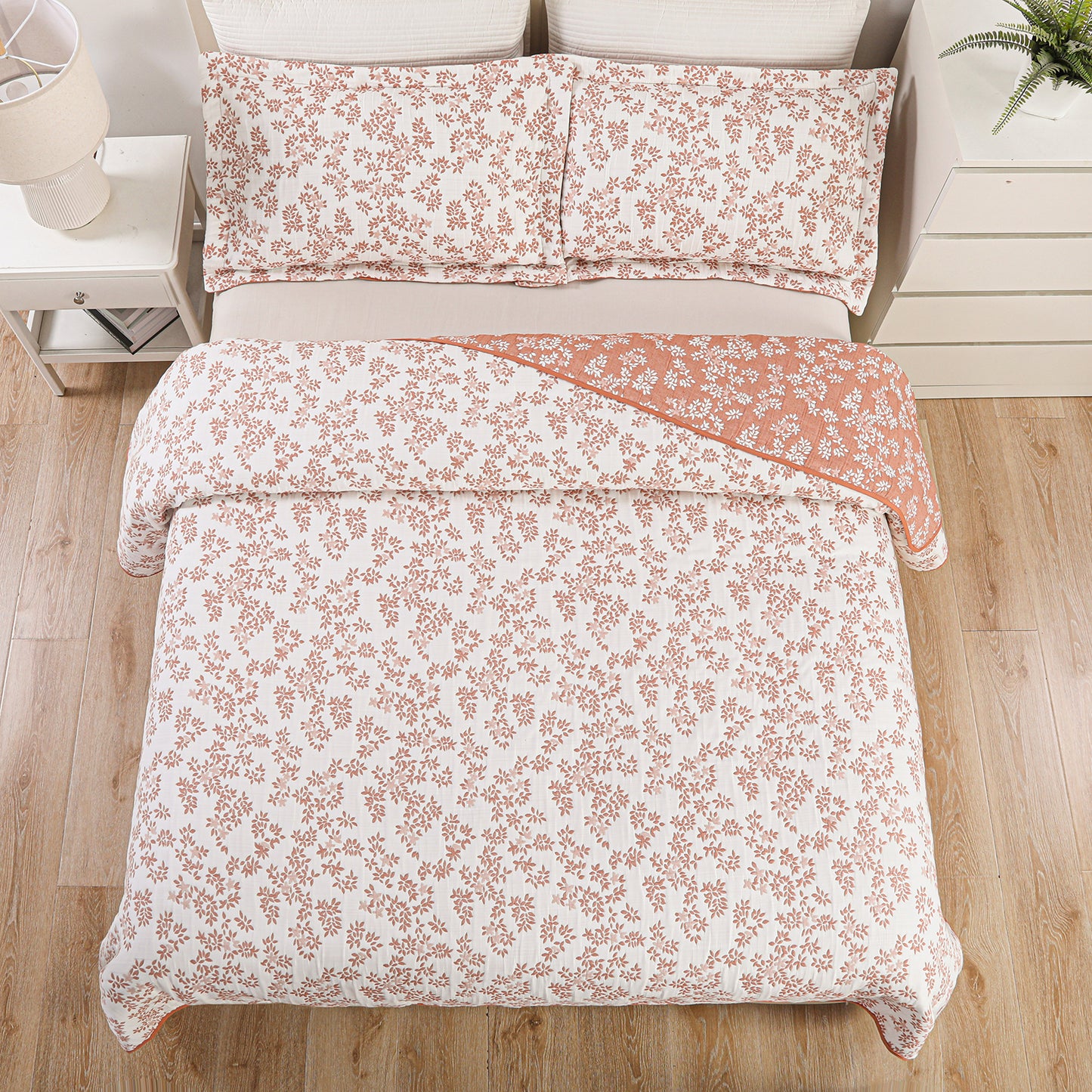 Jacquard Embroidered Stitching Soft Bedding Solid Summer Quilt Set, Pink Floral