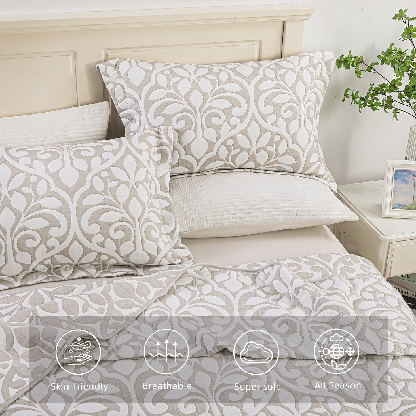 Jacquard Embroidered Stitching Soft Bedding Solid Summer Quilt Set, Grey Leaves