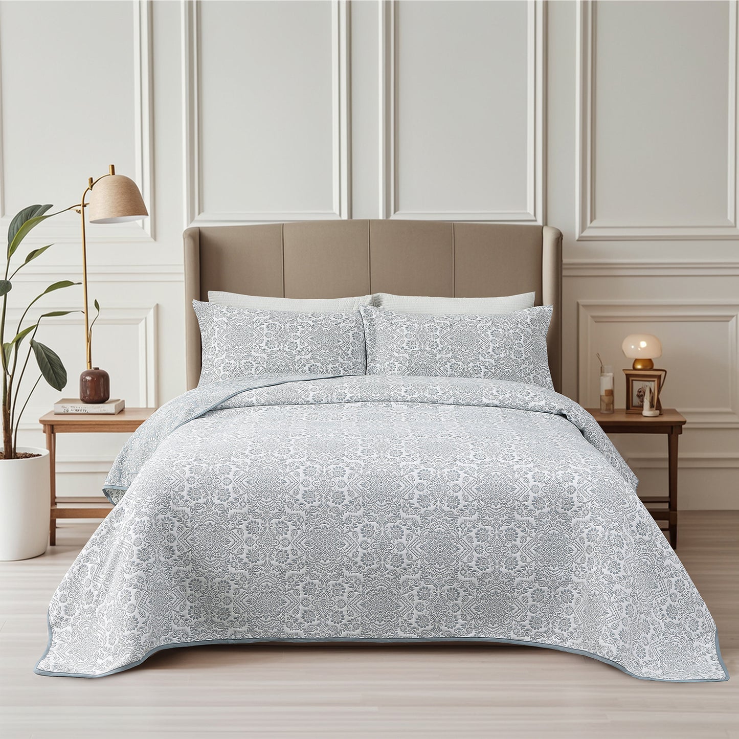 Jacquard Embroidered Stitching Soft Bedding Solid Summer Quilt Set, Blue Floral