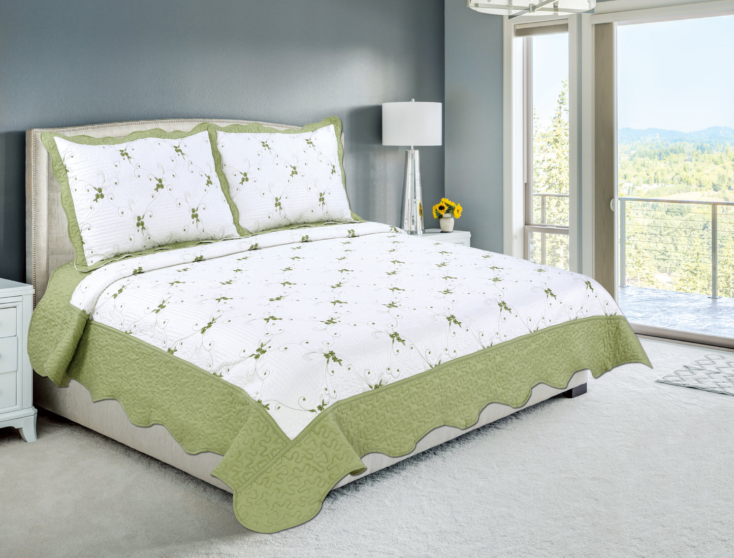 Embroidered Stitching Soft Bedding Solid Summer Quilt Set, Floral Pattern