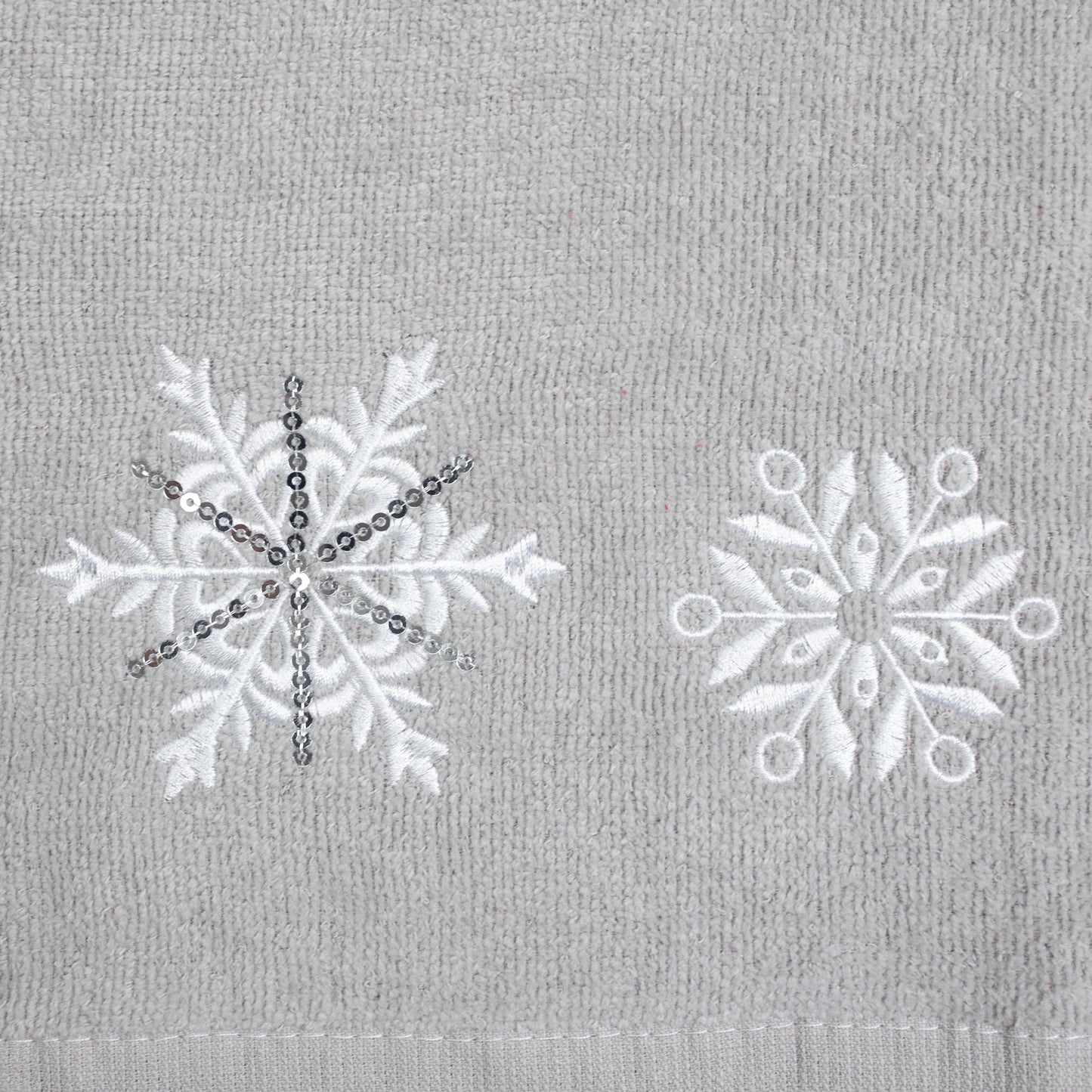 Premium Luxury Xmas Decor Soft 100% Cotton Embroidered Bathroom Christmas 3 Piece Towel Set, Grey Snowflake
