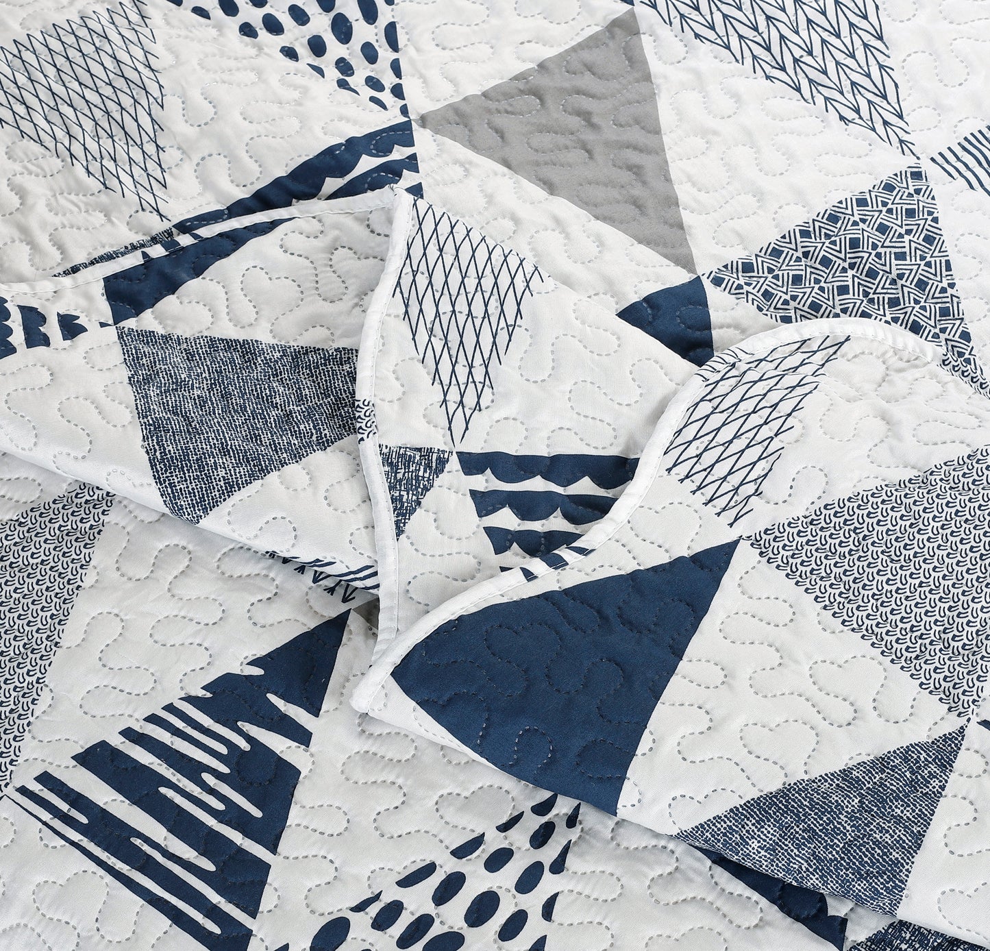 Printed Embossed Pinsonic Soft Bedding Summer Quilt Set, Modern Geometric Triangle