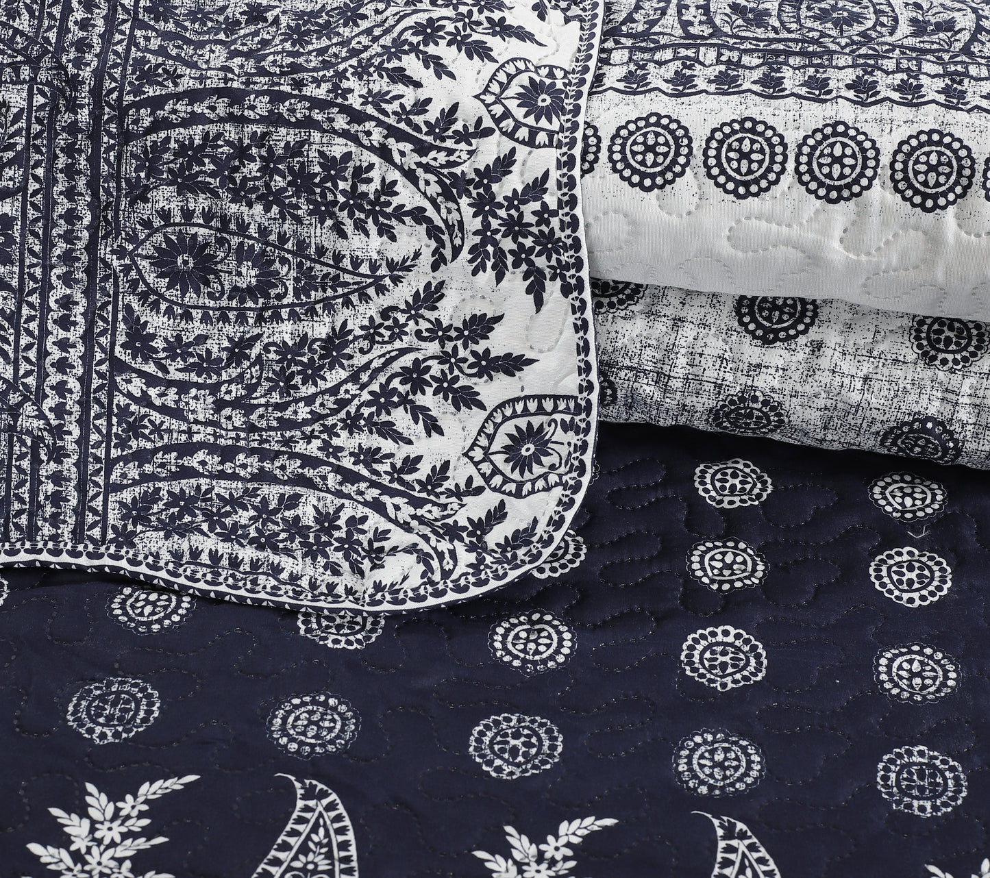 Printed Embossed Pinsonic Soft Bedding Summer Quilt Set, Navy Branches Paisley