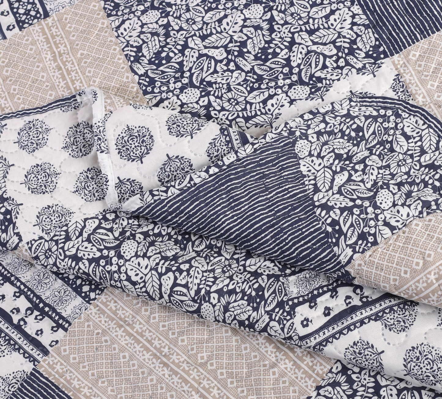 Printed Embossed Pinsonic Soft Bedding Summer Quilt Set, Navy Blue Plaid