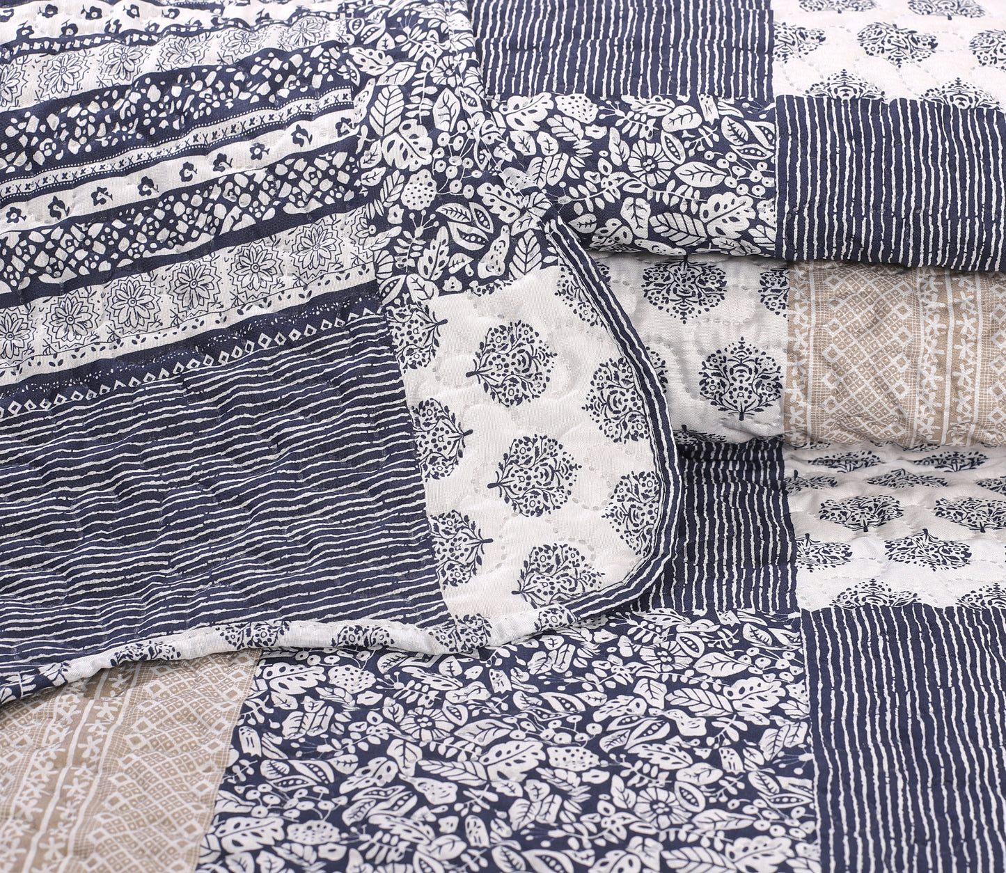 Printed Embossed Pinsonic Soft Bedding Summer Quilt Set, Navy Blue Plaid