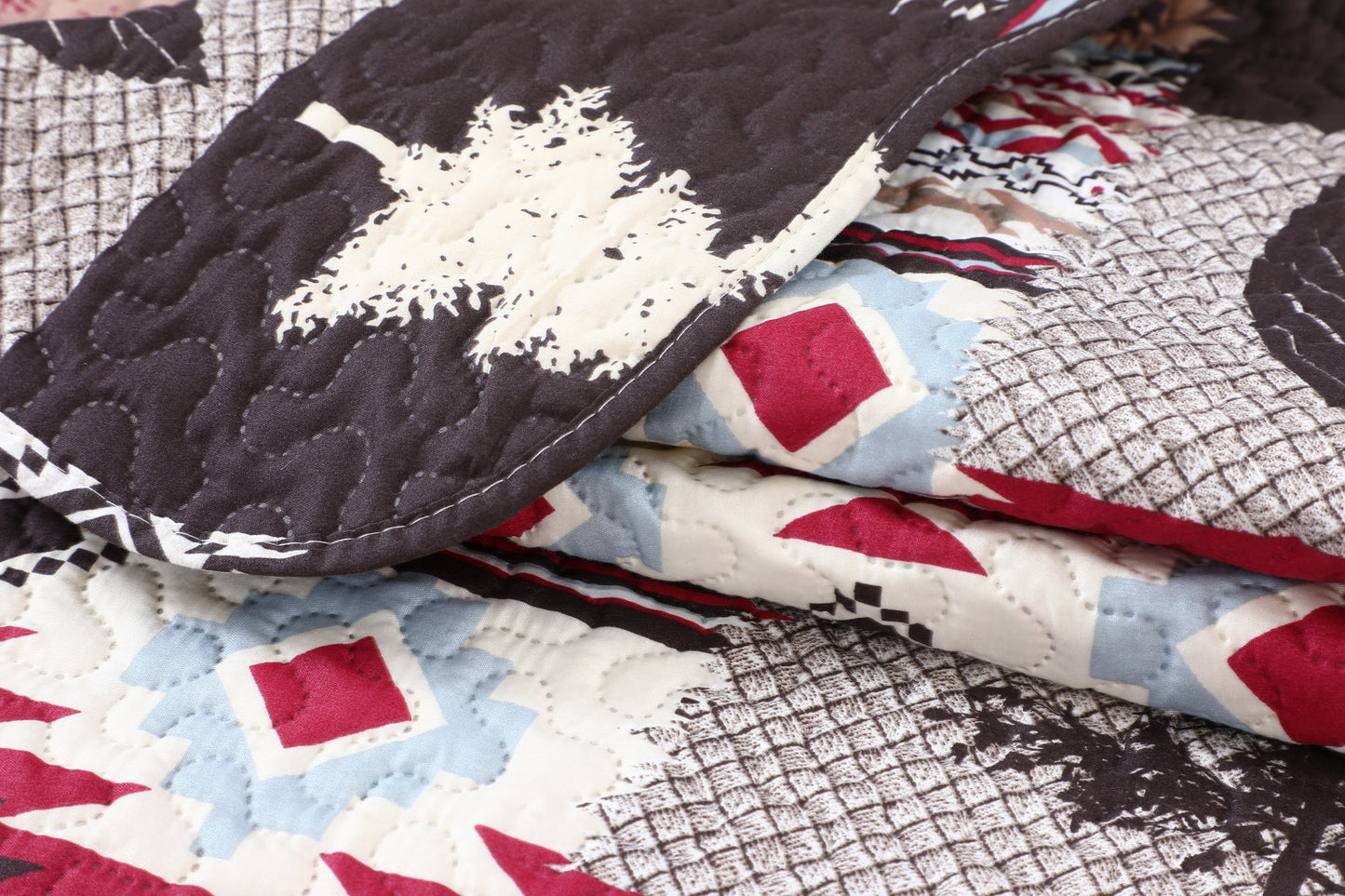 Printed Embossed Pinsonic Soft Bedding Summer Quilt Set, Cabin Moose Bear
