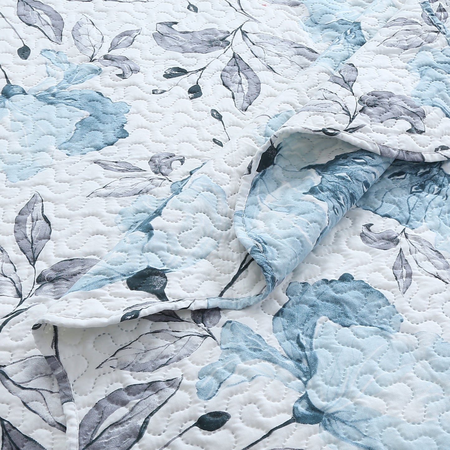 Printed Embossed Pinsonic Soft Bedding Summer Quilt Set, Blue Floral