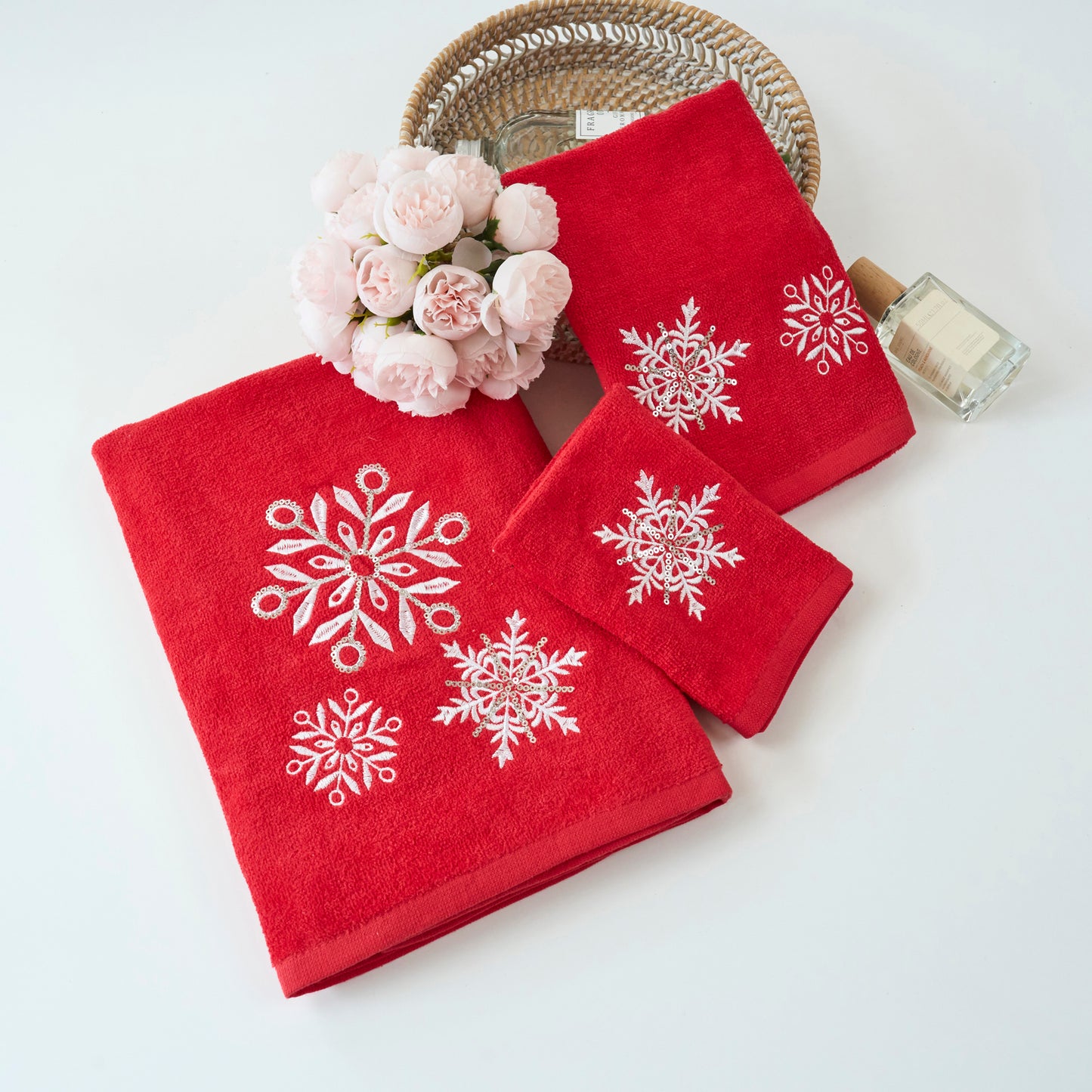 Premium Luxury Xmas Decor Soft 100% Cotton Embroidered Bathroom Christmas 3 Piece Towel Set, Grey Snowflake
