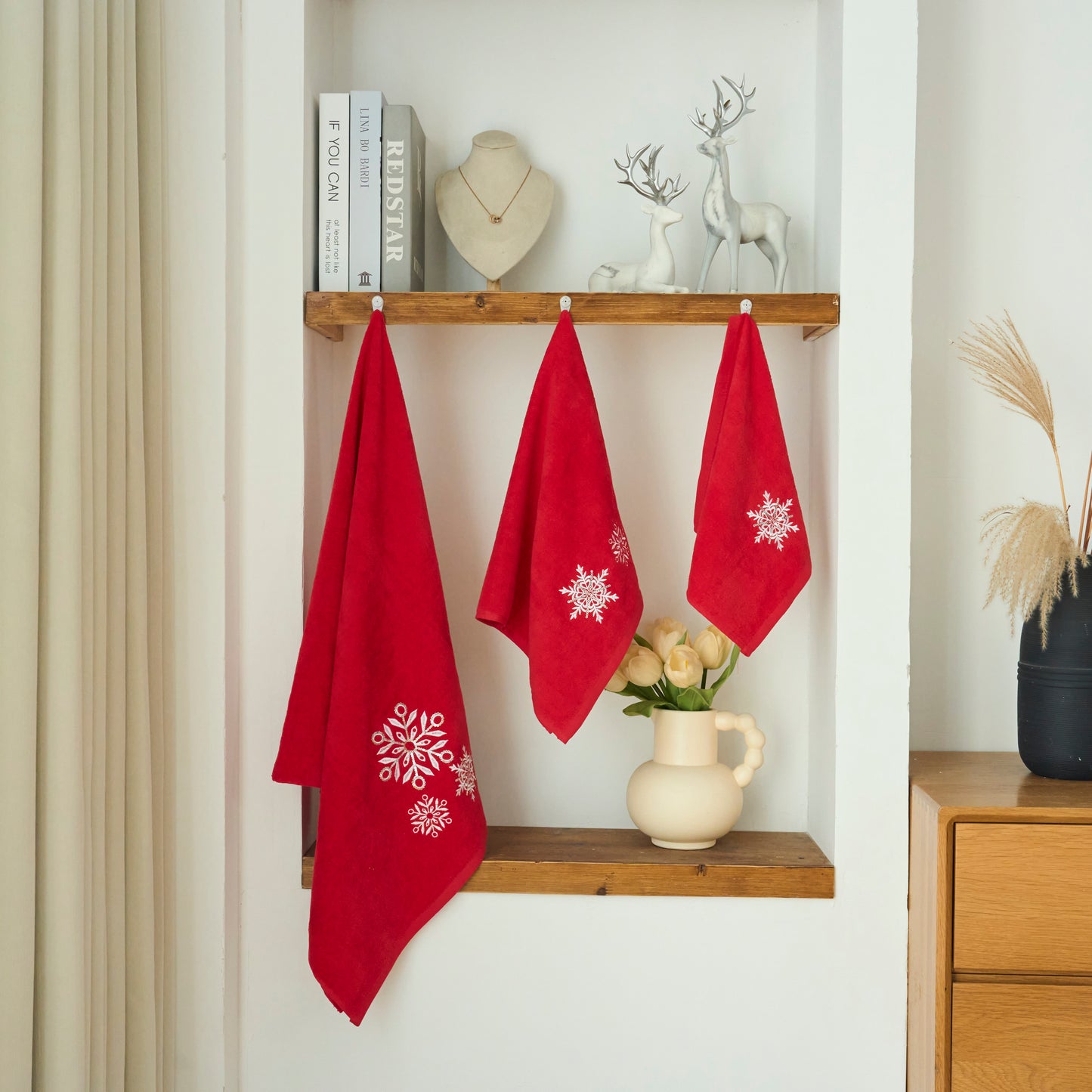 Premium Luxury Xmas Decor Soft 100% Cotton Embroidered Bathroom Christmas 3 Piece Towel Set, Grey Snowflake