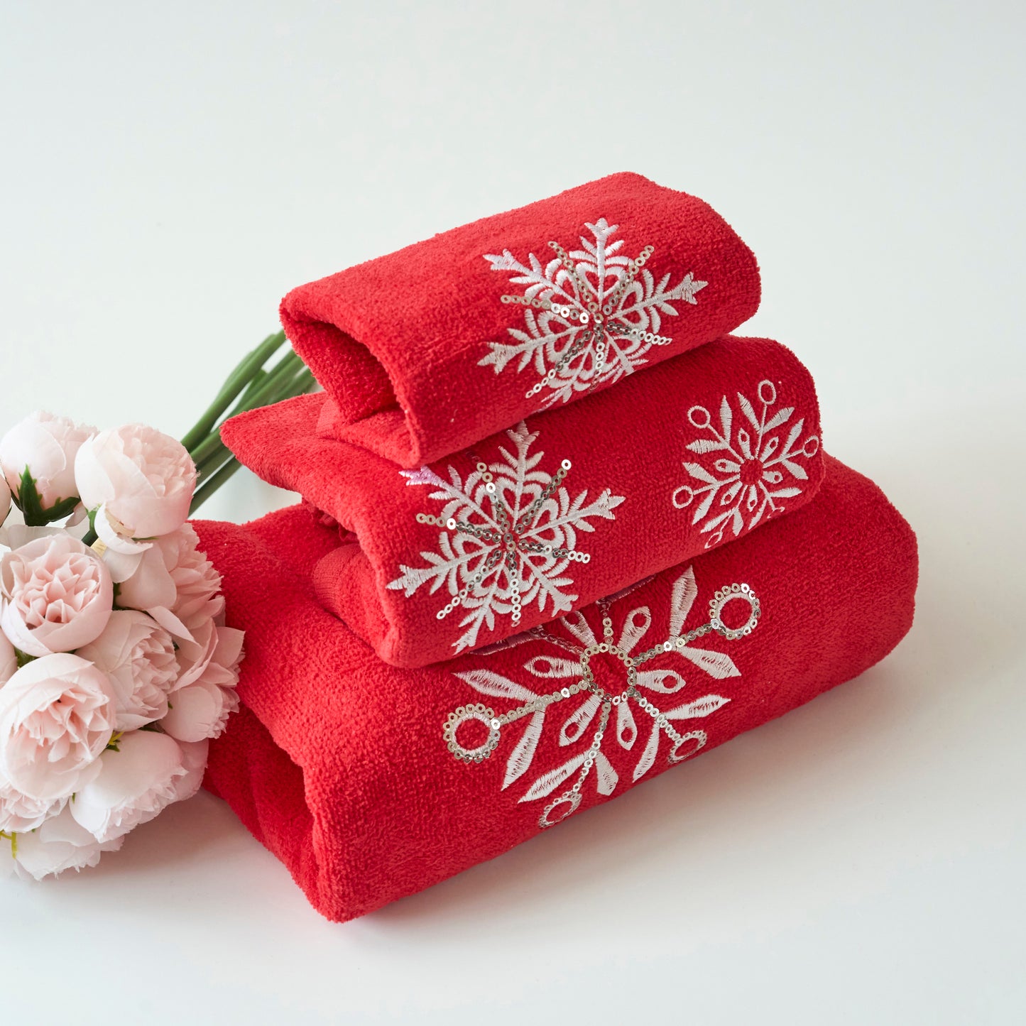 Premium Luxury Xmas Decor Soft 100% Cotton Embroidered Bathroom Christmas 3 Piece Towel Set, Grey Snowflake