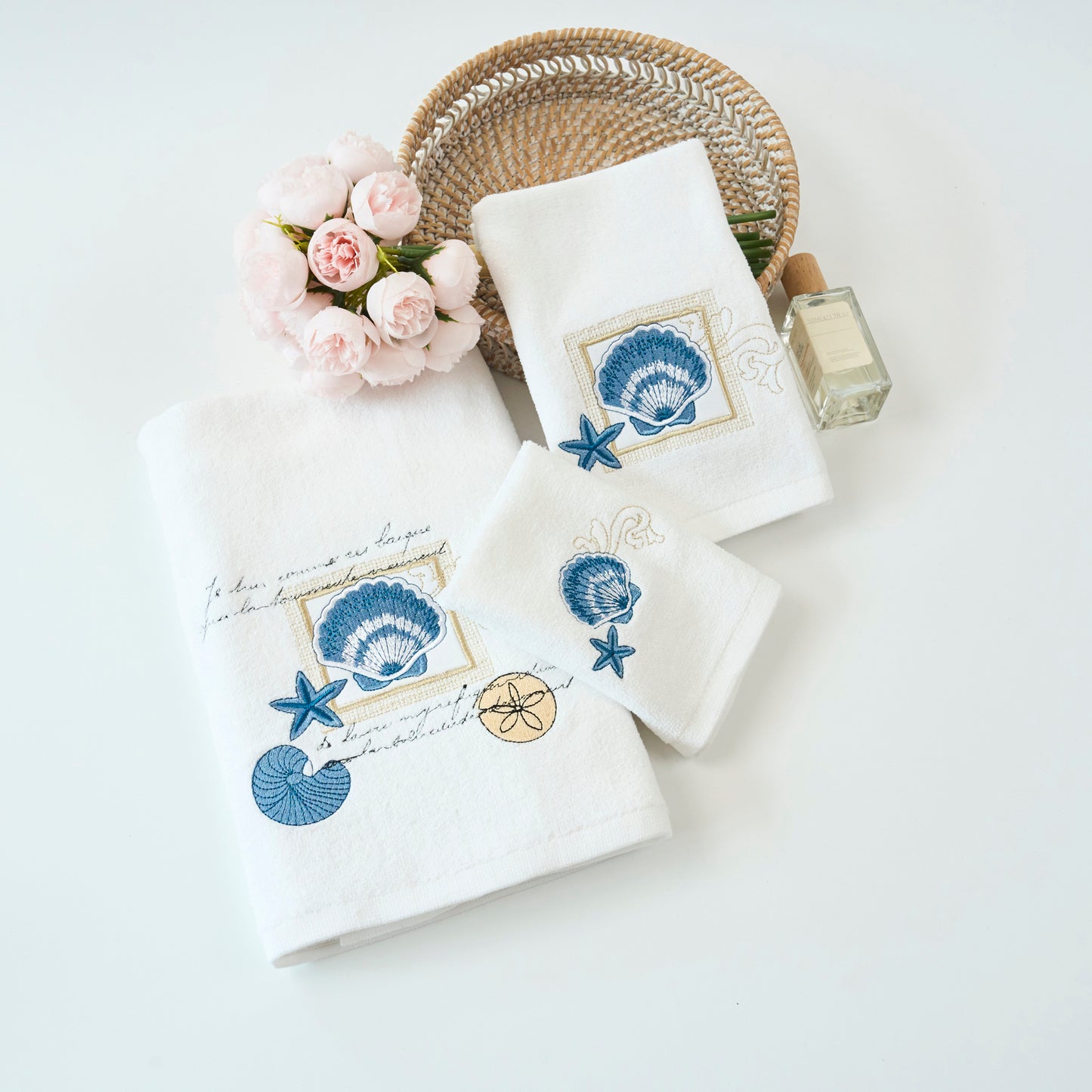 Premium Luxury Decor 100% Cotton Soft Bathroom Modern Embroidered 3 Piece Towel Set, Seashell and Starfish Pattern
