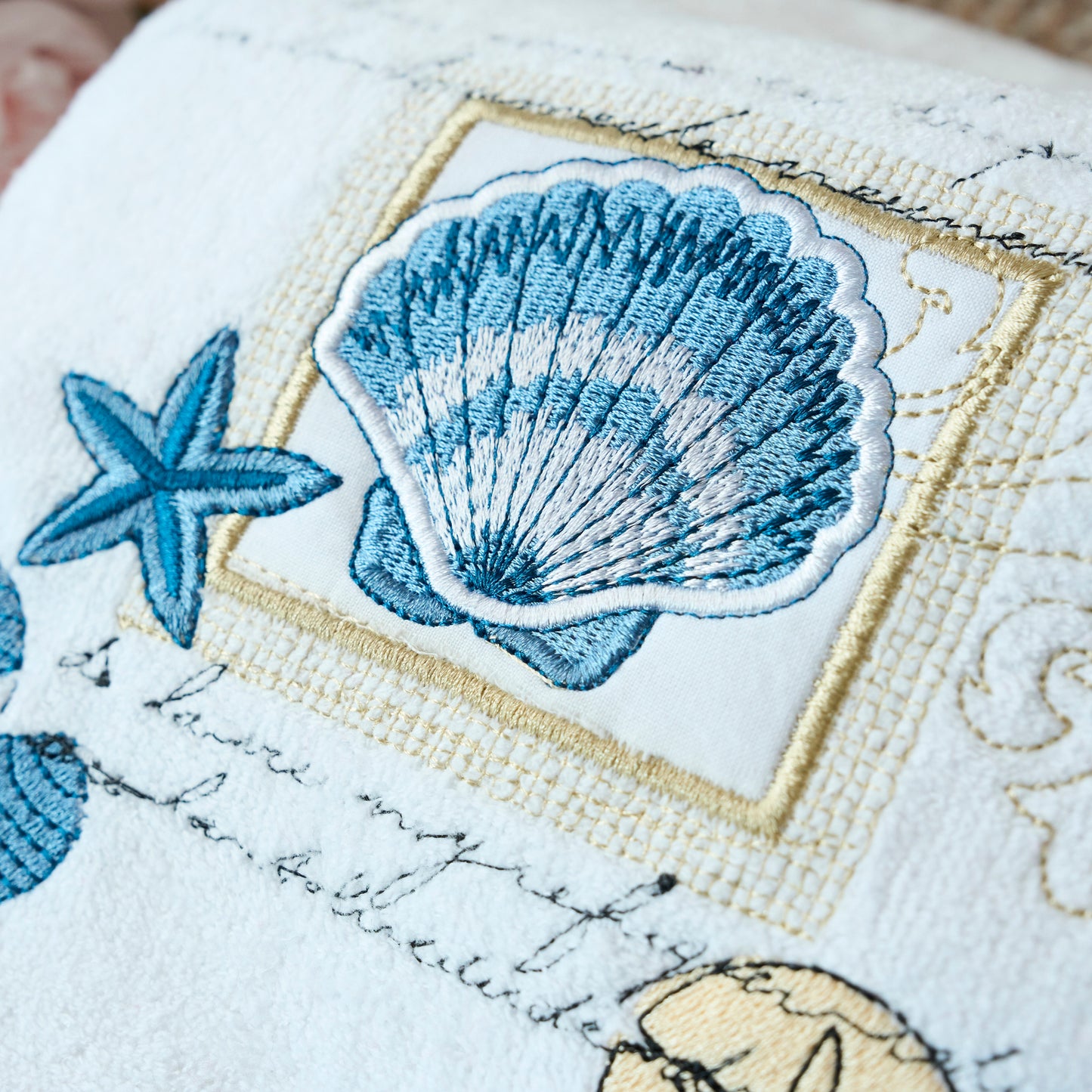 Premium Luxury Decor 100% Cotton Soft Bathroom Modern Embroidered 3 Piece Towel Set, Seashell and Starfish Pattern