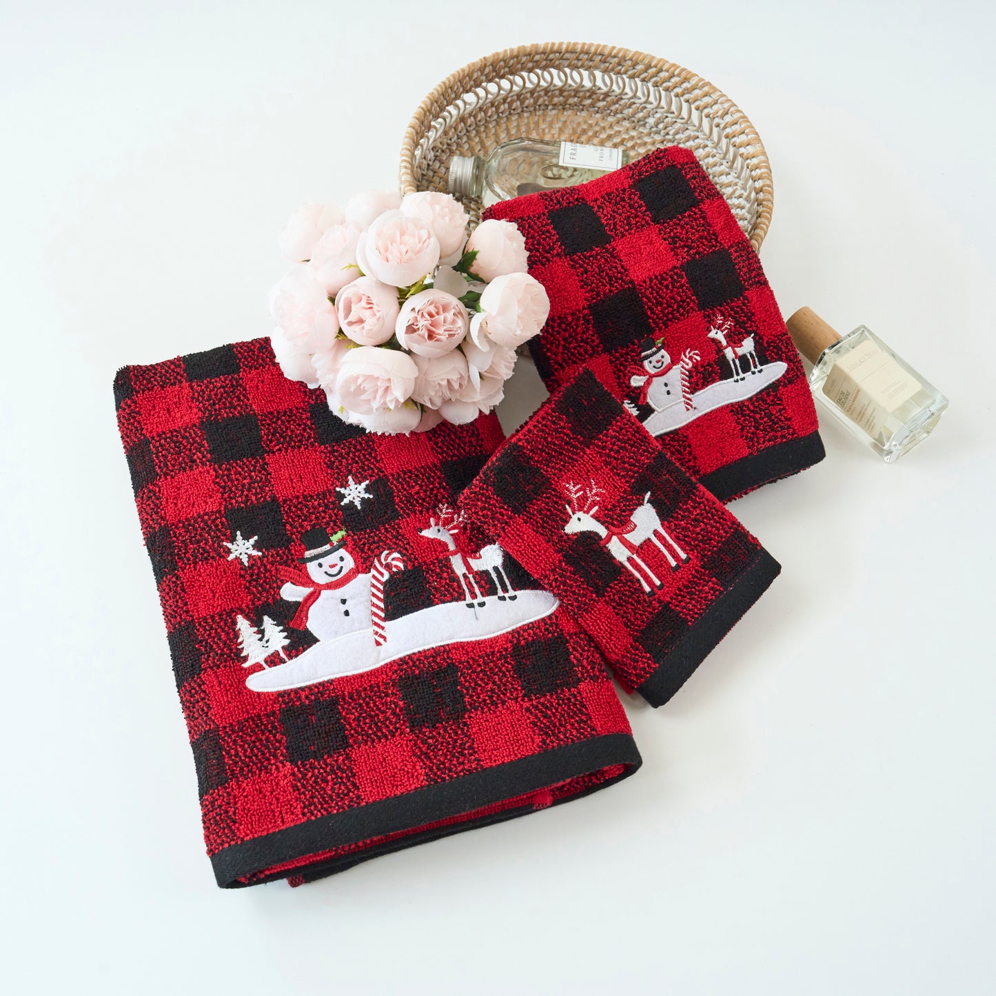 Christmas Premium Decor Soft 100% Cotton Embroidered Bathroom Modern 3 Piece Towel Set, Red Black Plaid Snowman and Deer