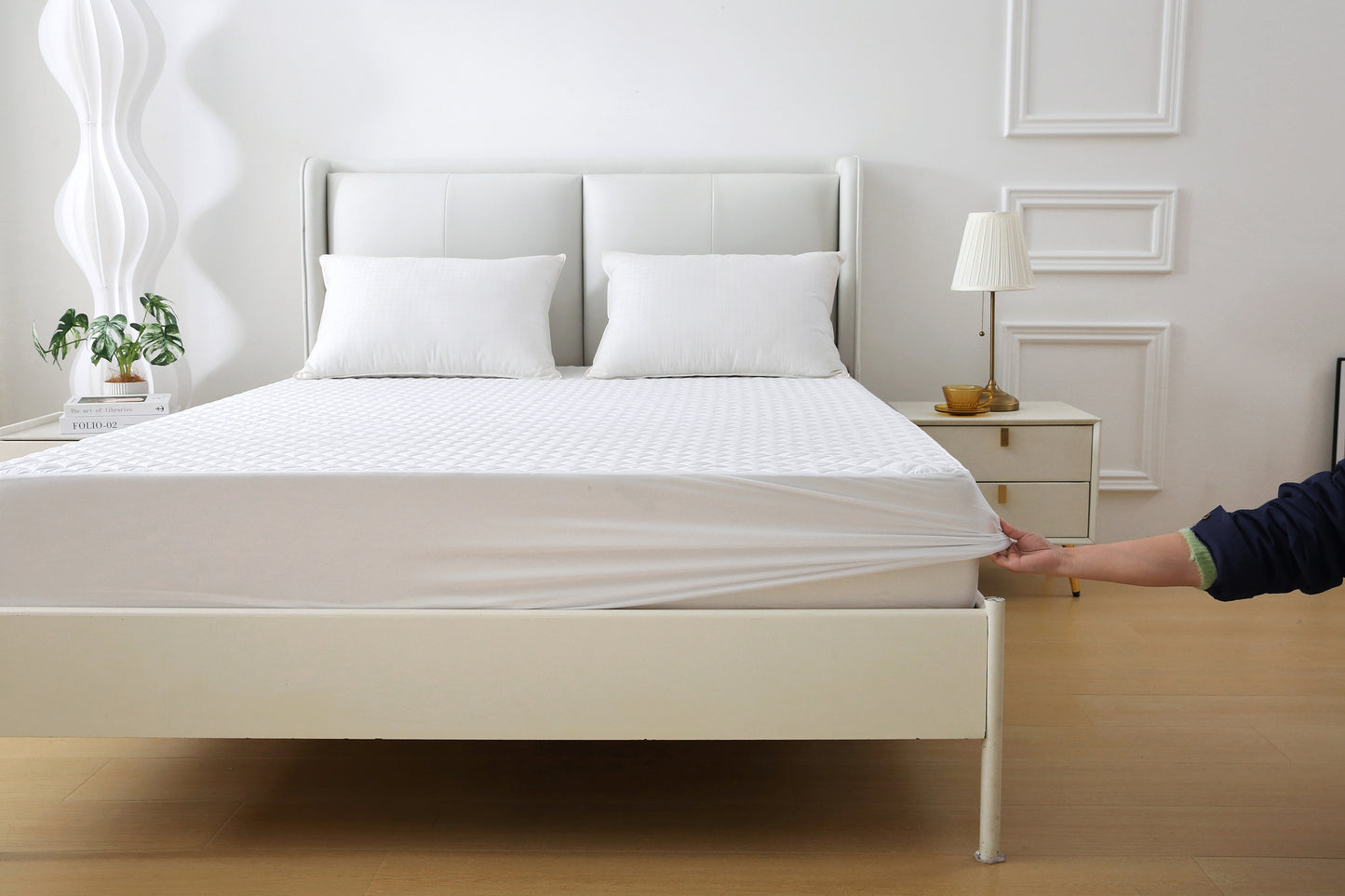 Premium Luxury Soft Quilted Waterproof All Season Deep Pocket Bedding Mattress Cover Protector Fitted Mattress Pad