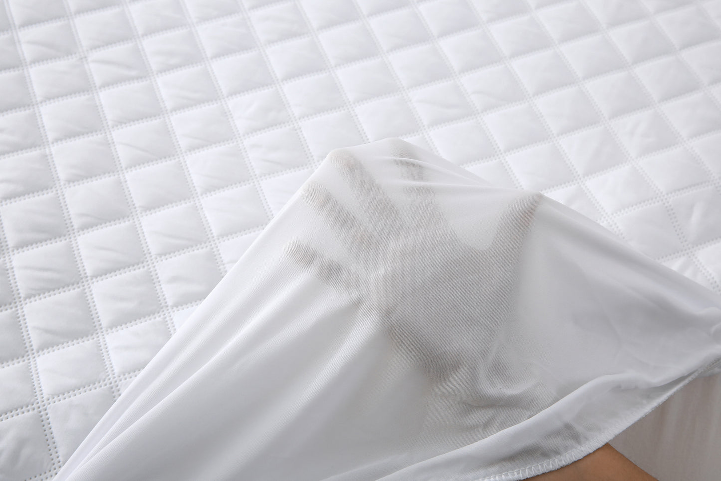 Premium Luxury Soft Quilted Waterproof All Season Deep Pocket Bedding Mattress Cover Protector Fitted Mattress Pad
