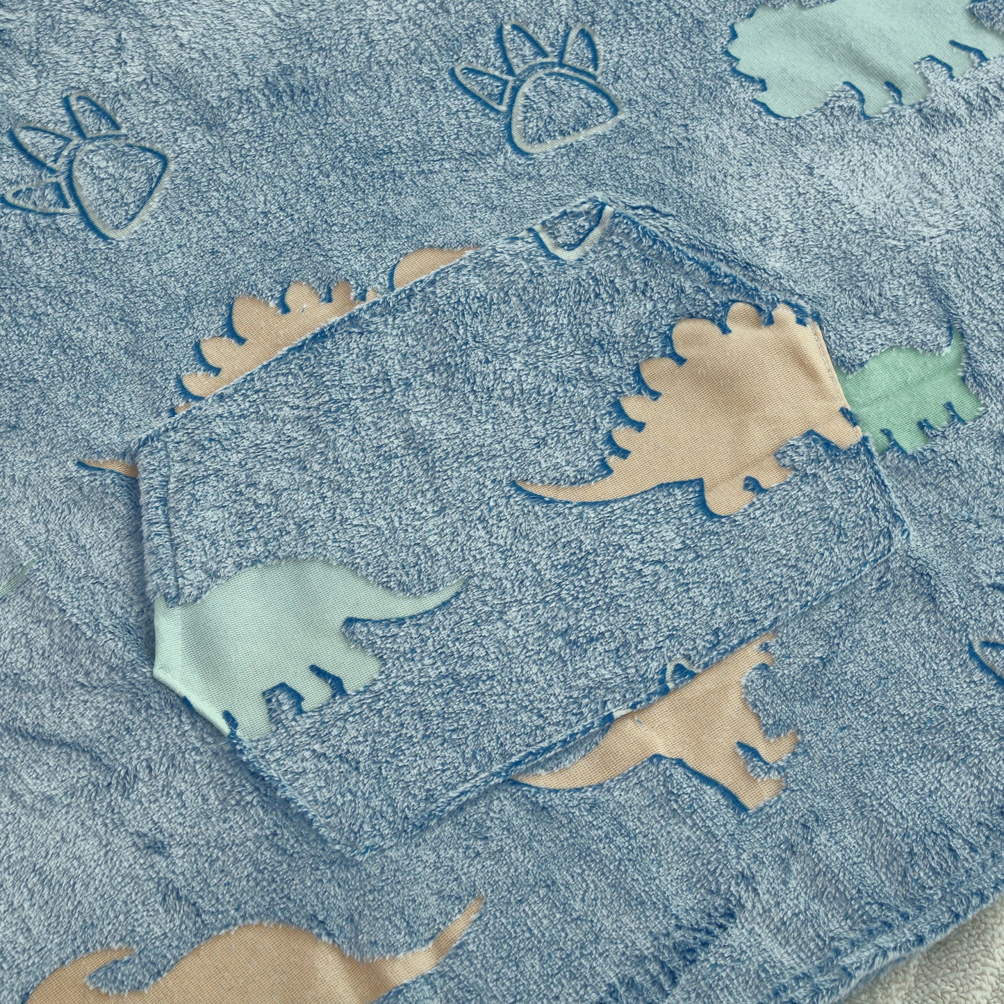 Glow in the Dark Kids Wearable Hoodie Blanket for Boys Girls Soft Warm Flannel Fleece Hooded Sweatshirt, 110 x 75 cm Dinosaur