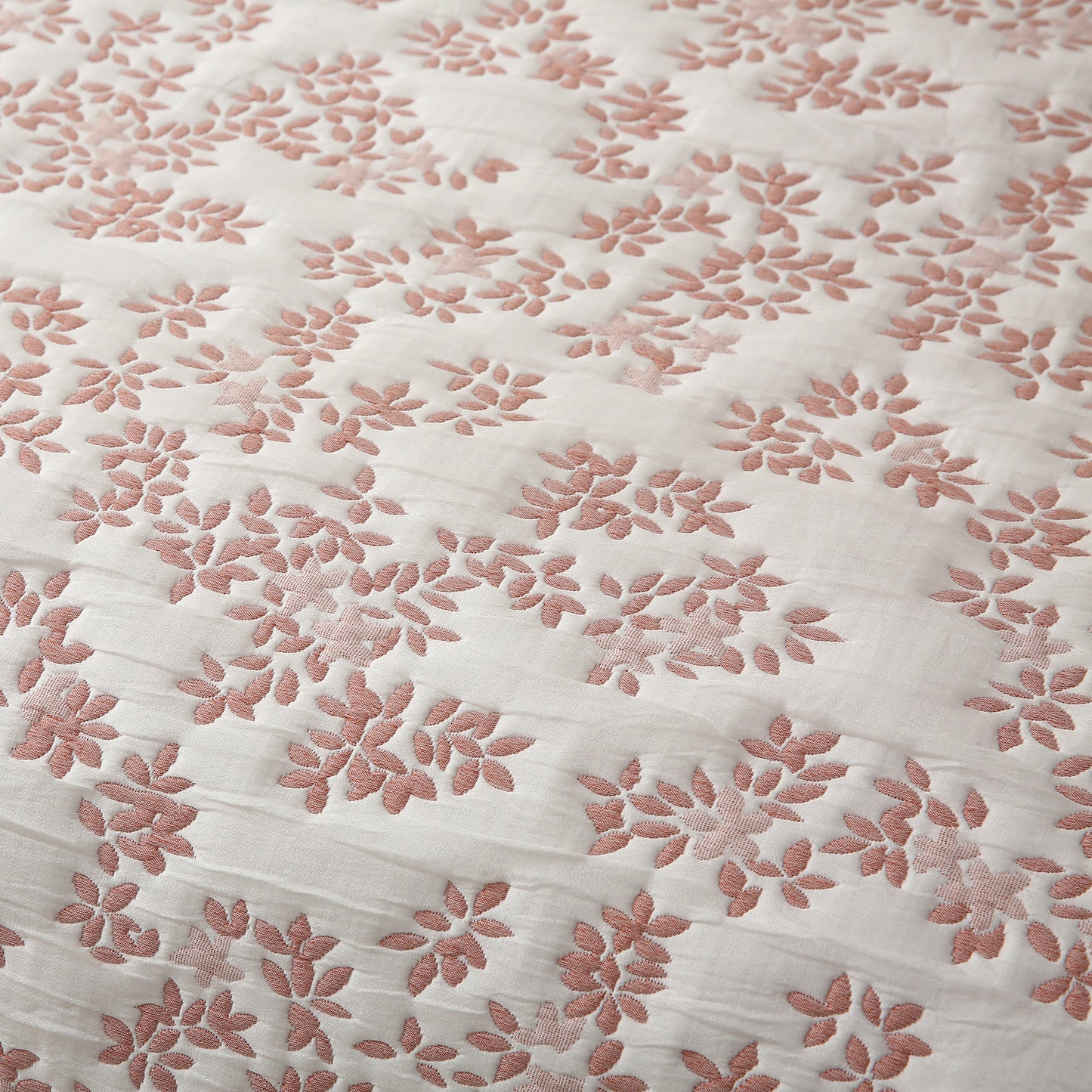 Jacquard Embroidered Stitching Soft Bedding Solid Summer Quilt Set, Pink Floral