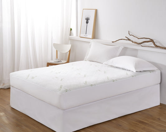 Premium Luxury Soft All Season Rayon from Bamboo Fitted Waterproof Mattress Protector, Deep Pocket Fits Up to 18 Inch