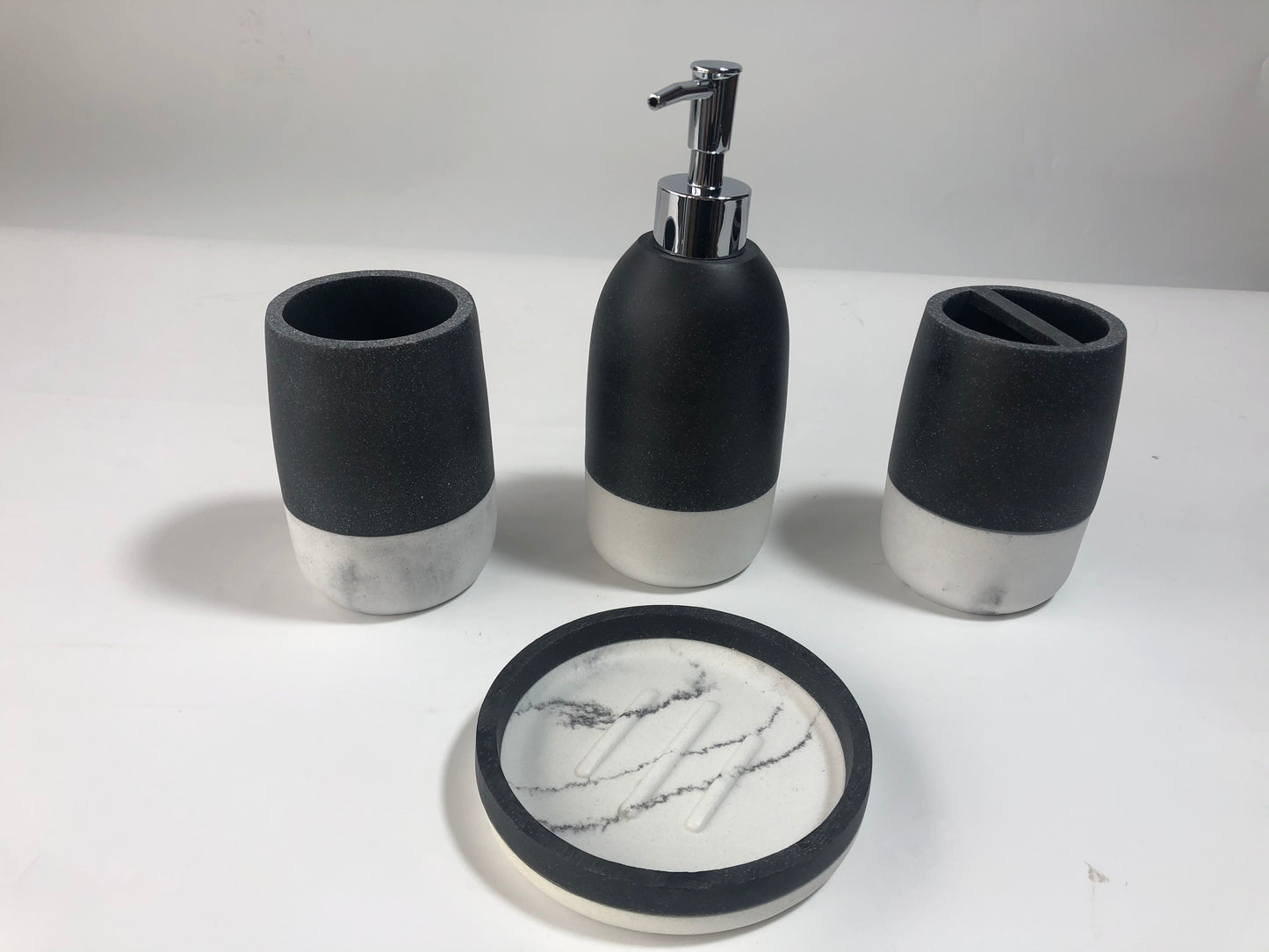 Modern Luxury Décor Bath Accessory Ensemble Bathroom Lotion Dispenser Toothbrush Holder Tumbler Soap Dish, Black White Marble
