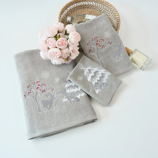 Premium Luxury Xmas Decor Soft 100% Cotton Embroidered Bathroom Christmas 3 Piece Towel Set, Silver Deer