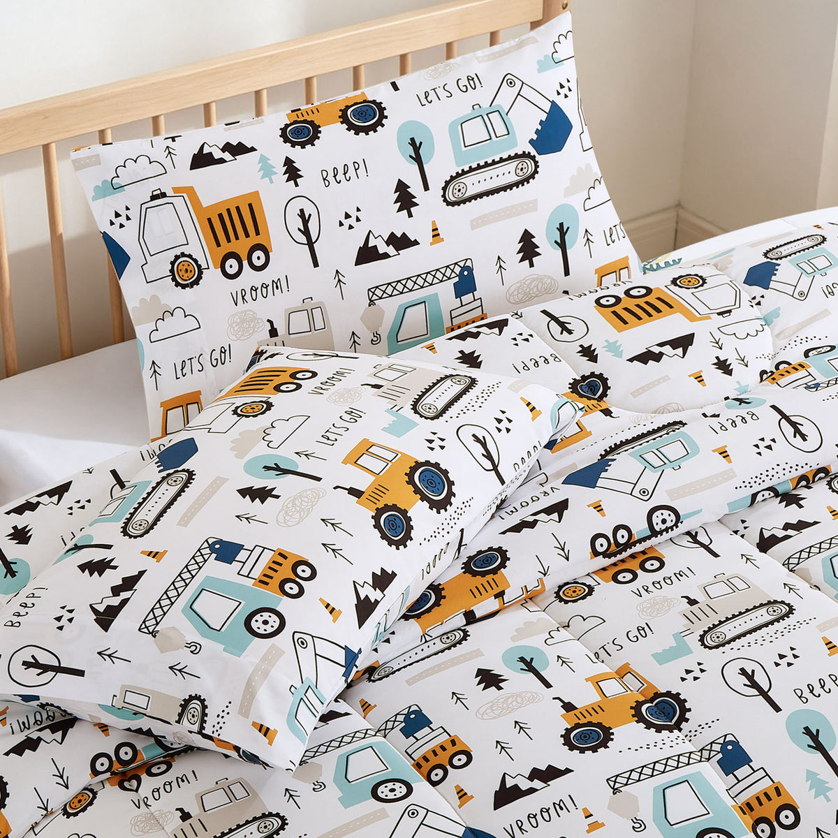 Home Decor Soft Luxury Fluffy Goose Down Alternative Bedding Kids Printed Comforter Set, Little Builder Cartoon Construction Truck Pattern