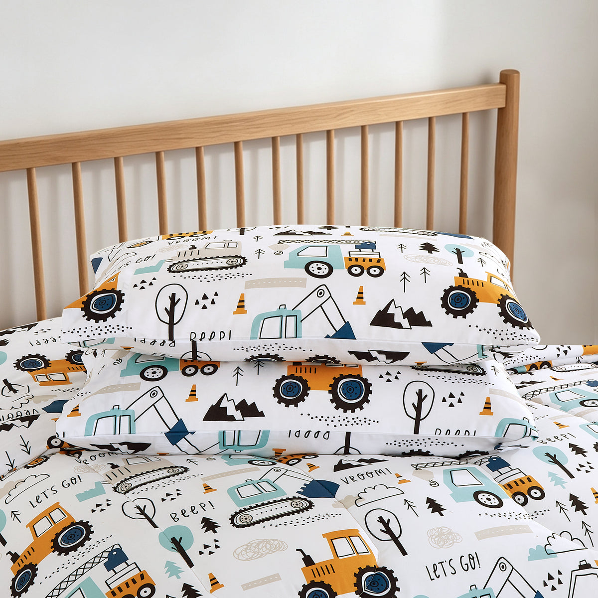 Home Decor Soft Luxury Fluffy Goose Down Alternative Bedding Kids Printed Comforter Set, Little Builder Cartoon Construction Truck Pattern