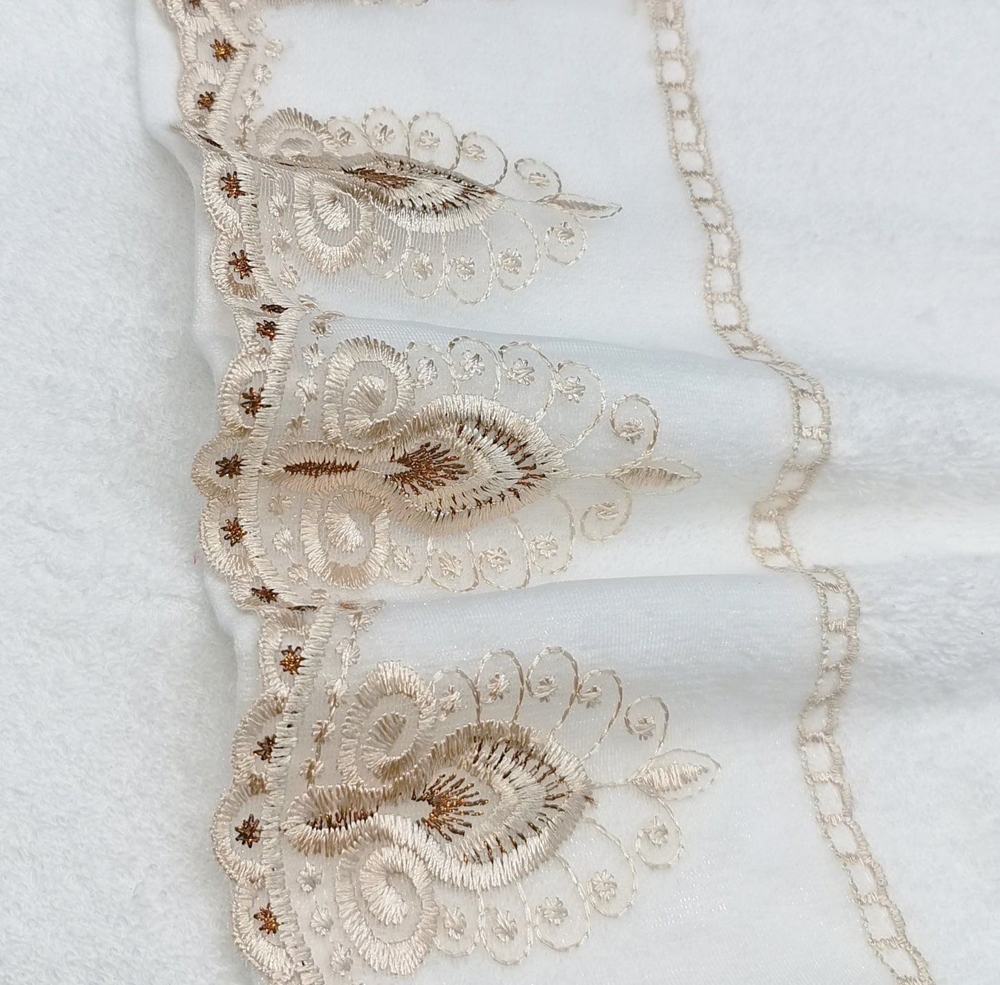 Premium Luxury Decor Soft 100% Cotton Sheer Lace Bathroom Modern 3 Piece Towel Set